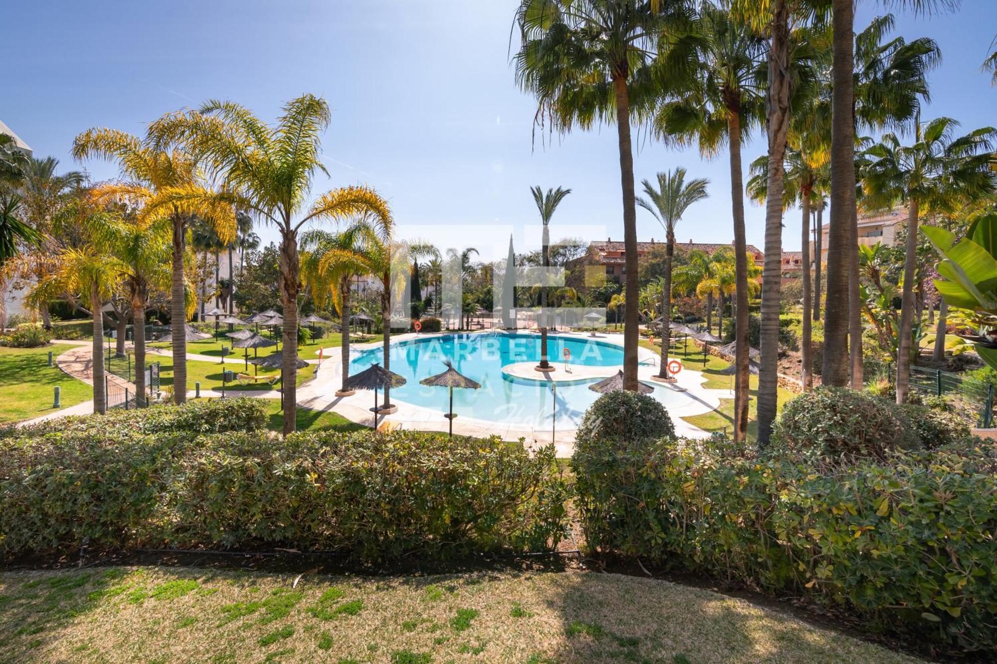 Chic Garden Flat 5min From