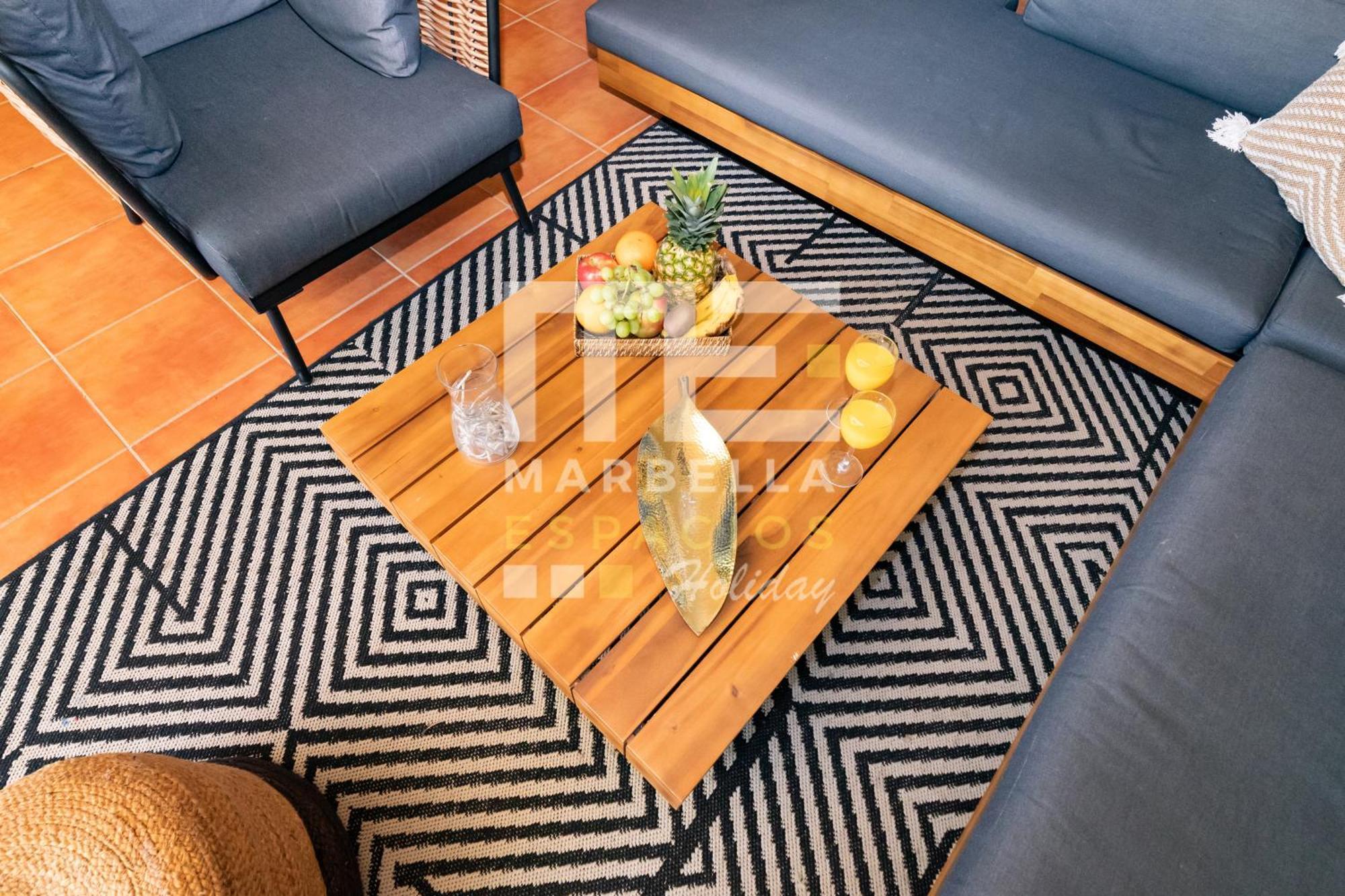 Chic Garden Flat 5min From Marbella