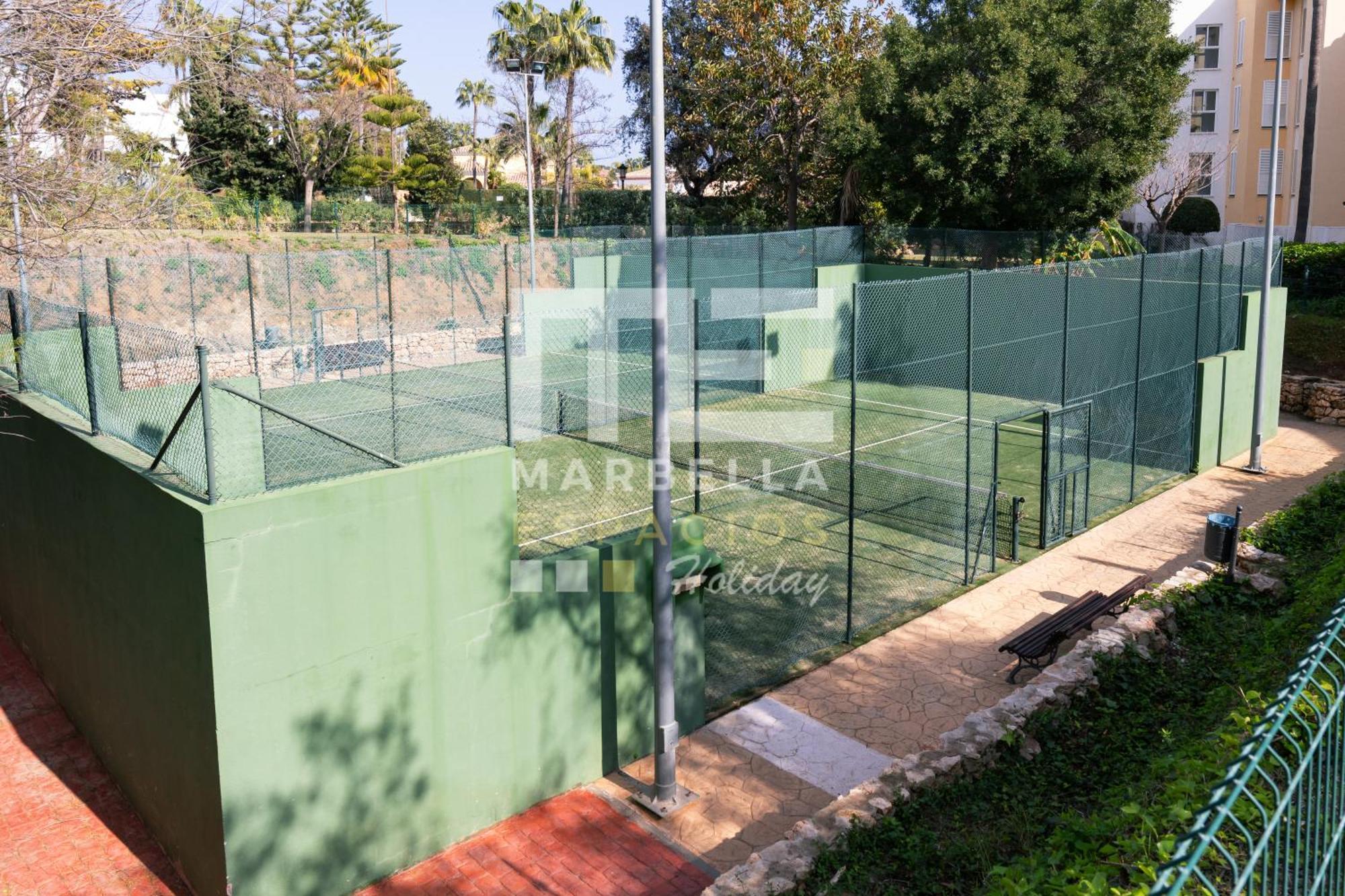 Chic Garden Flat 5min From Marbella